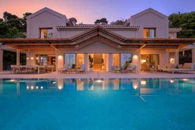 Villa For Sale in Benahavis, Spain