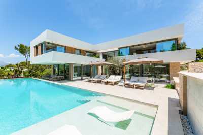 Villa For Sale in Santa Ponsa, Spain