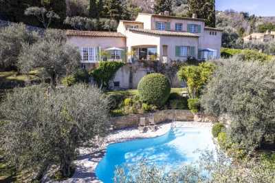 Villa For Sale in Grasse, France