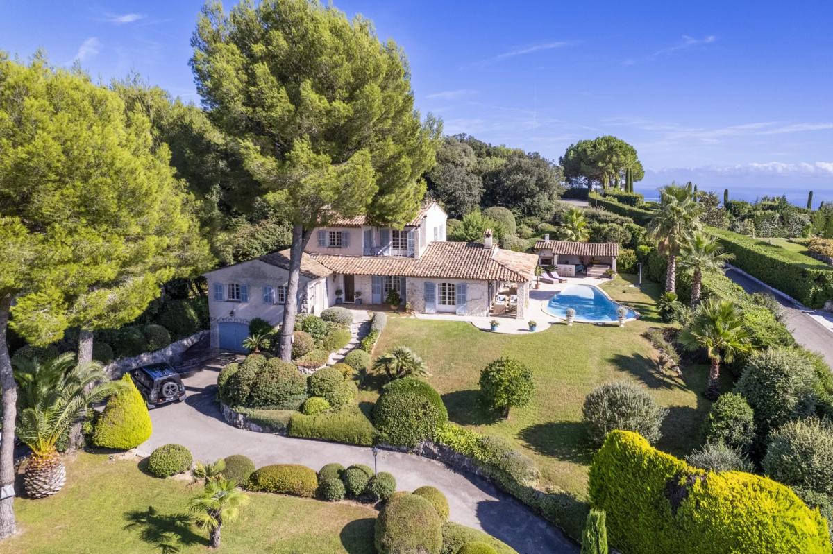 Picture of Villa For Sale in Saint Paul de Vence, Cote d'Azur, France