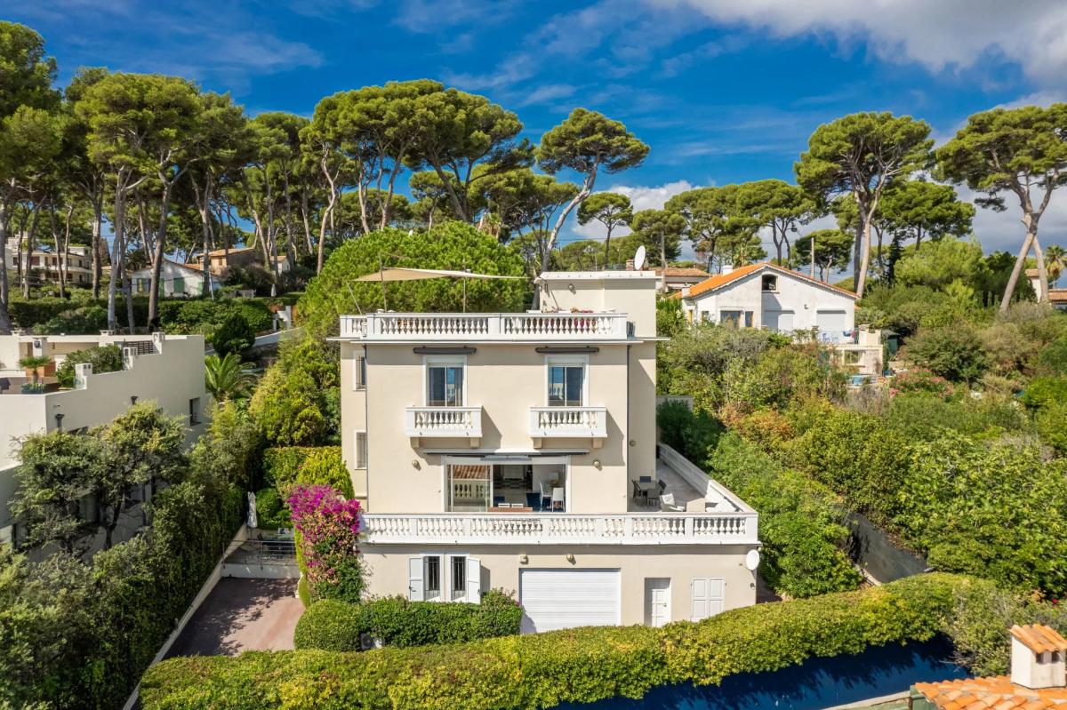 Picture of Villa For Sale in Antibes, Cote d'Azur, France