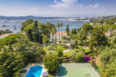 Villa For Sale in Antibes, France