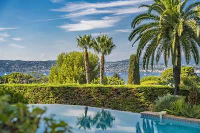 Villa For Sale in Antibes, France