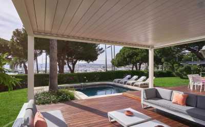 Villa For Sale in Cannes, France