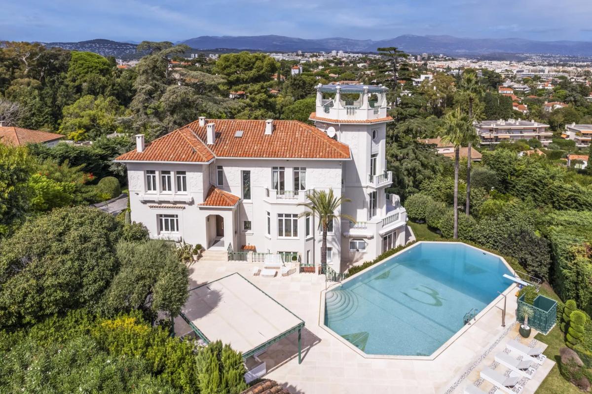 Picture of Villa For Sale in Antibes, Cote d'Azur, France