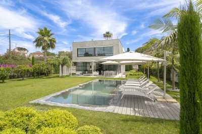 Villa For Sale in Antibes, France