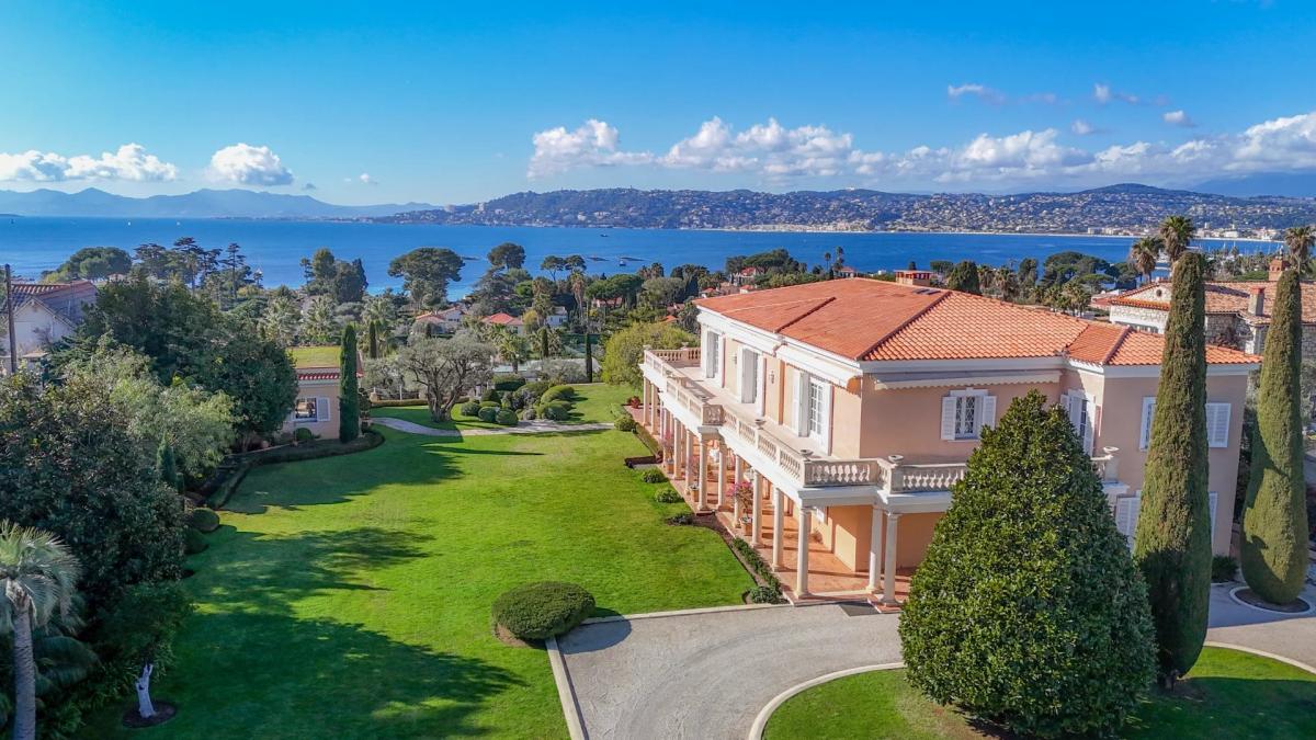 Picture of Villa For Sale in Antibes, Cote d'Azur, France