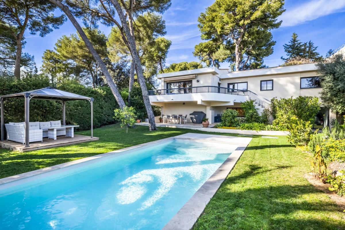 Picture of Villa For Sale in Antibes, Cote d'Azur, France