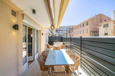 Apartment For Sale in Cannes, France