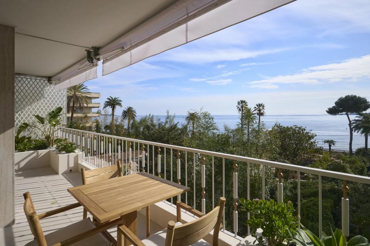 Picture of Apartment For Sale in Cannes, Cote d'Azur, France