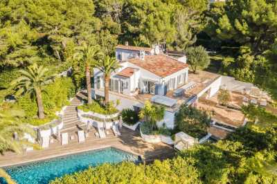 Villa For Sale in Cannes, France