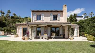 Villa For Sale in 