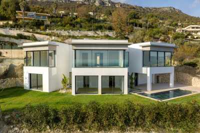 Villa For Sale in 