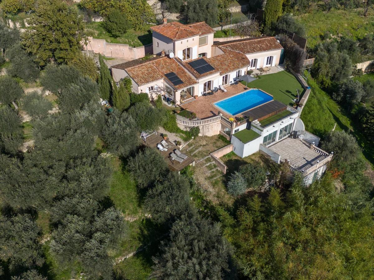 Picture of Villa For Sale in Cabris, Cote d'Azur, France