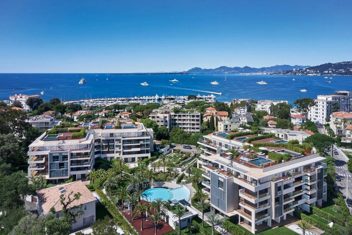 Picture of Apartment For Sale in Antibes, Cote d'Azur, France