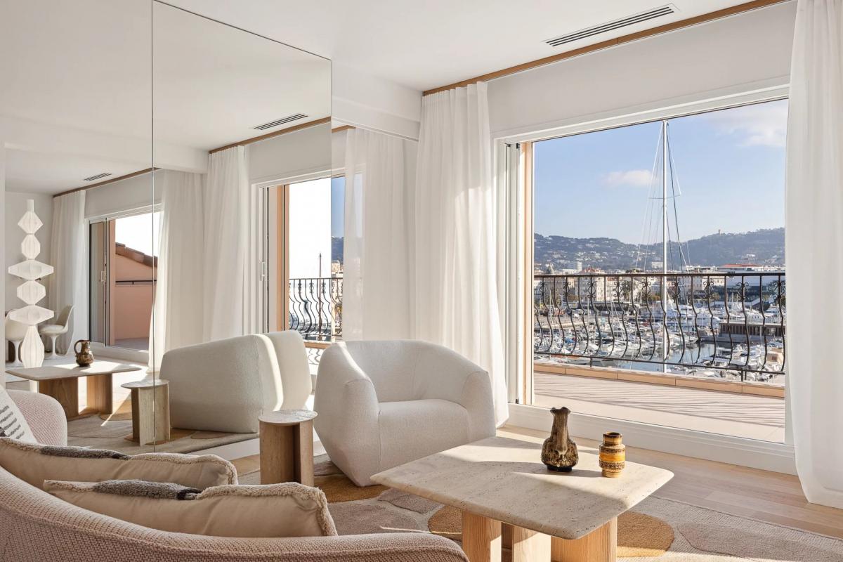 Picture of Apartment For Sale in Cannes, Cote d'Azur, France