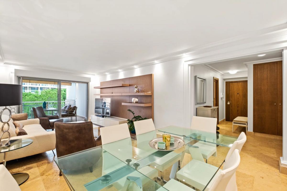 Picture of Apartment For Sale in Cannes, Cote d'Azur, France