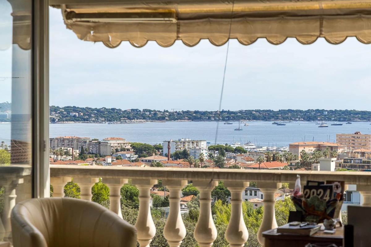 Picture of Apartment For Sale in Golfe Juan, Provence-Alpes-Cote d'Azur, France