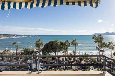 Apartment For Sale in Cannes, France