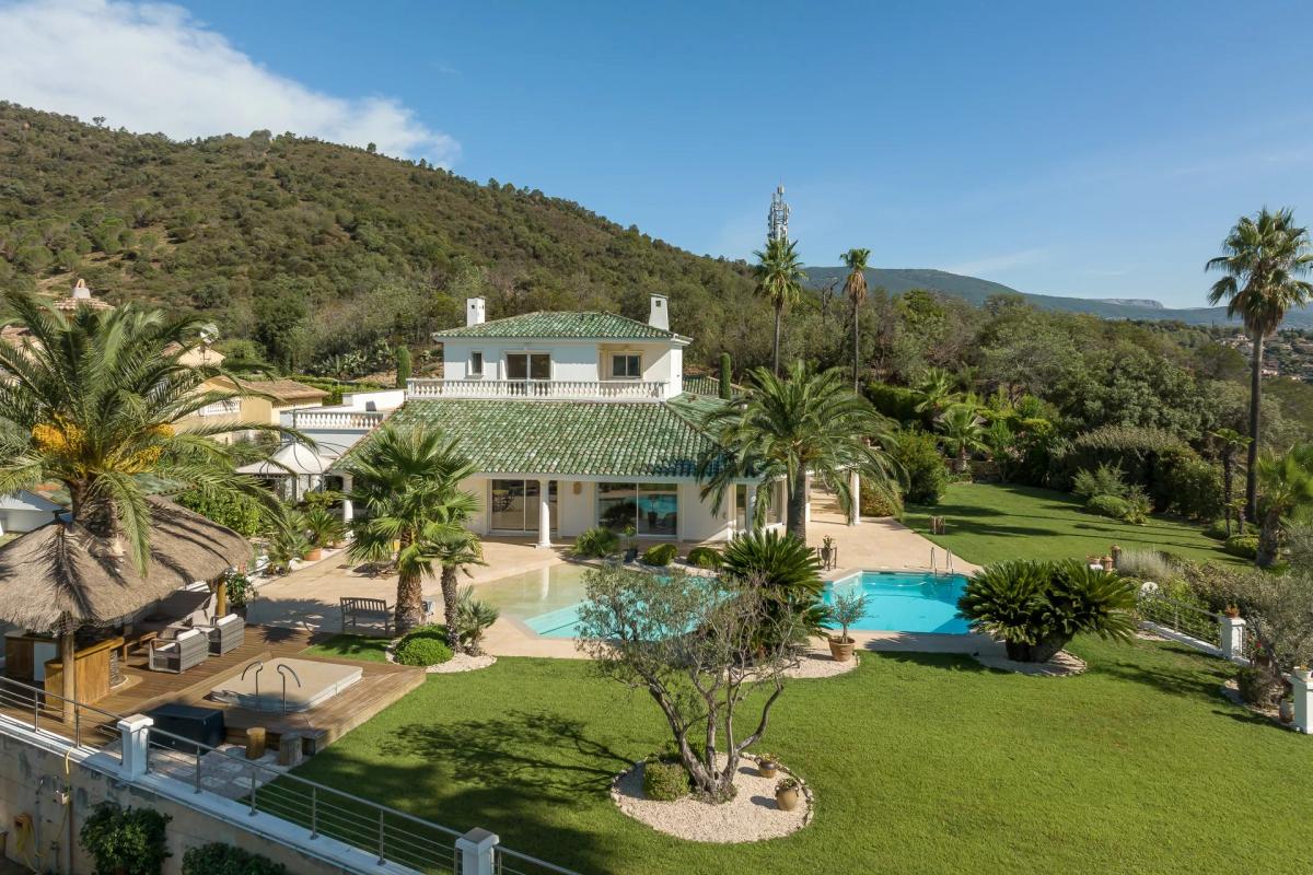 Picture of Villa For Sale in Auribeau Sur Siagne, Cote d'Azur, France