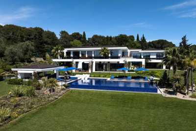 Villa For Sale in Mougins, France