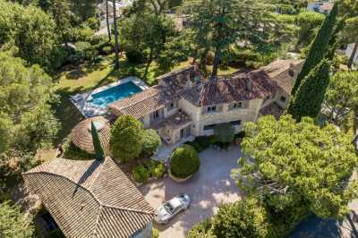 Villa For Sale in Mougins, France