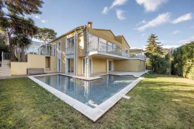 Villa For Sale in 