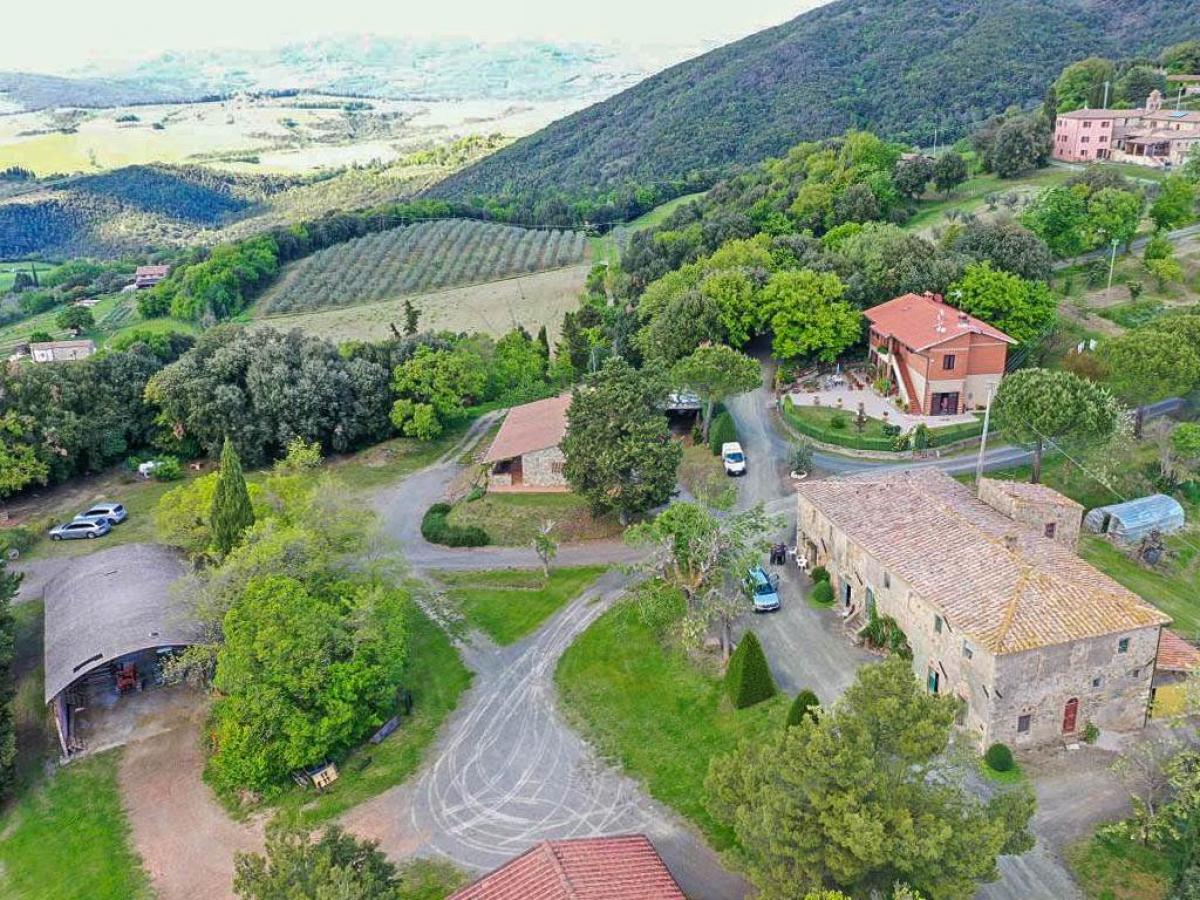 Picture of Villa For Sale in Volterra, Tuscany, Italy