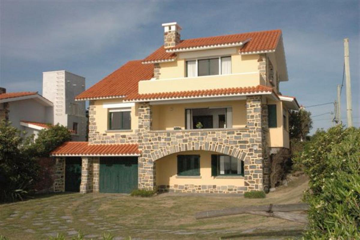 Picture of Home For Sale in Punta Del Este, Maldonado, Uruguay