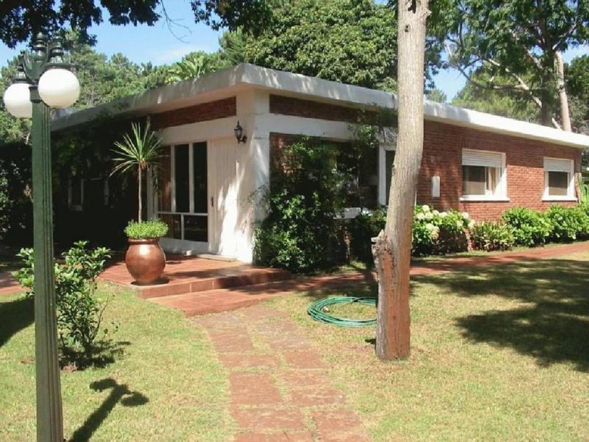 Picture of Home For Sale in Punta Del Este, Maldonado, Uruguay