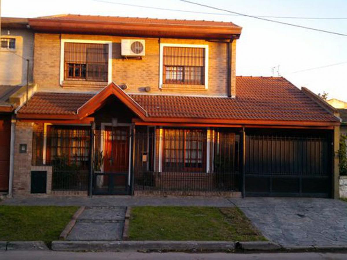 Picture of Home For Sale in Florencio Varela, Buenos Aires, Argentina