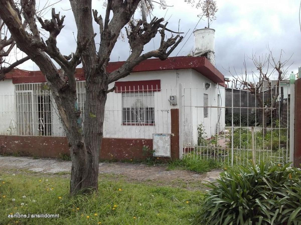 Picture of Home For Sale in Florencio Varela, Buenos Aires, Argentina