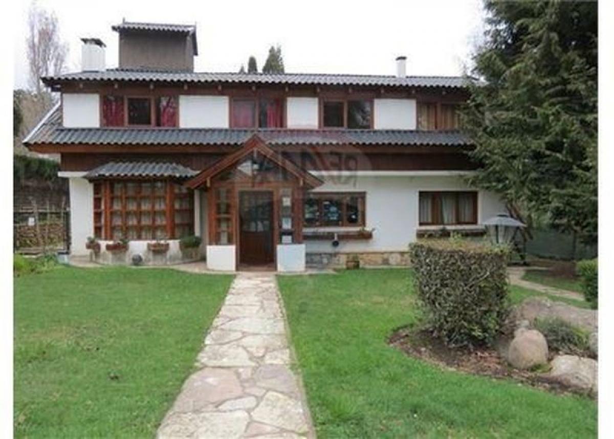 Picture of Home For Sale in San Carlos De Bariloche, Rio Negro, Argentina