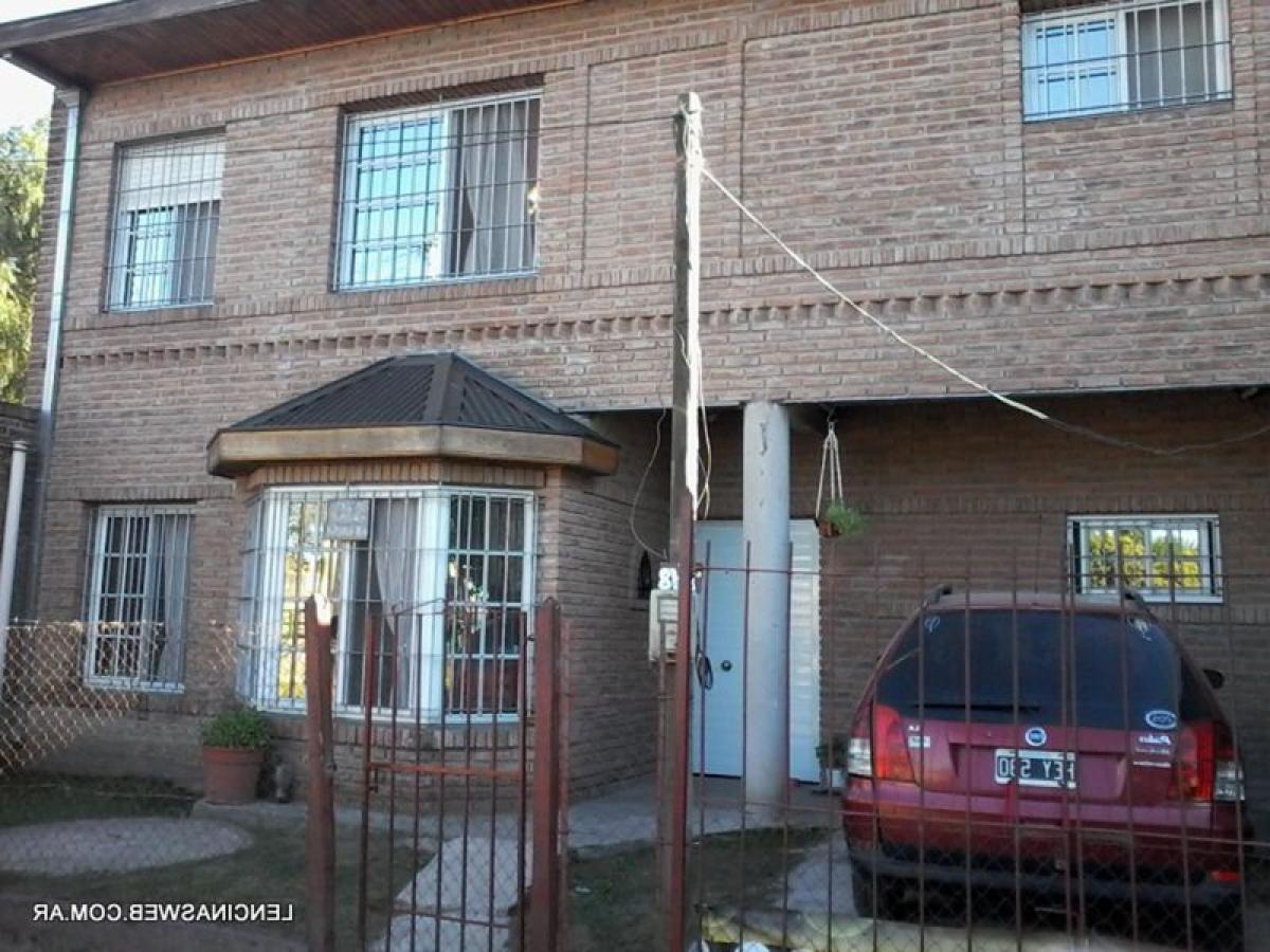 Picture of Home For Sale in Florencio Varela, Buenos Aires, Argentina