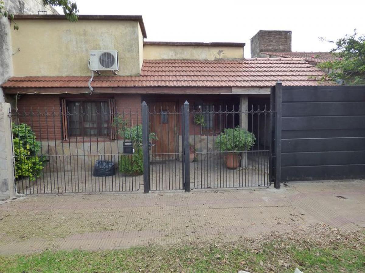 Picture of Home For Sale in La Plata, Buenos Aires, Argentina