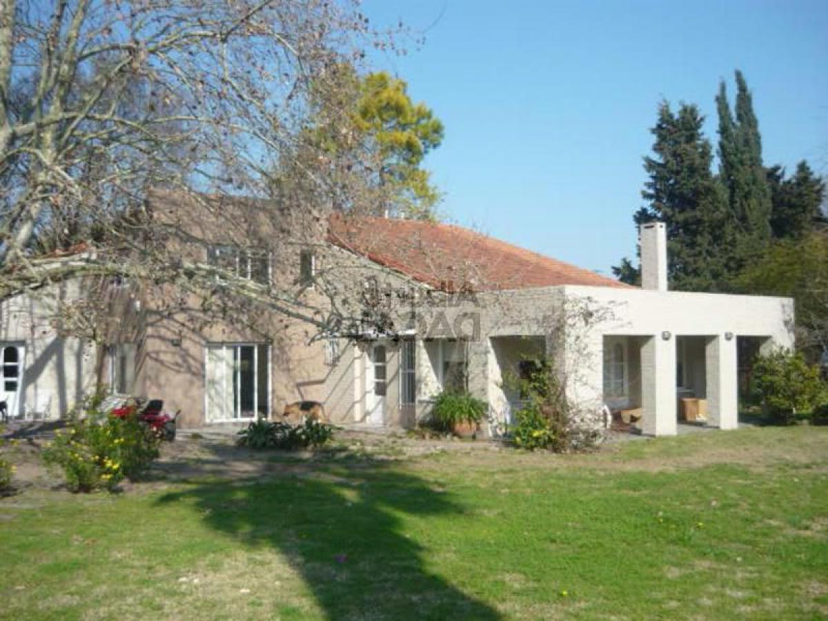 Picture of Home For Sale in La Plata, Buenos Aires, Argentina