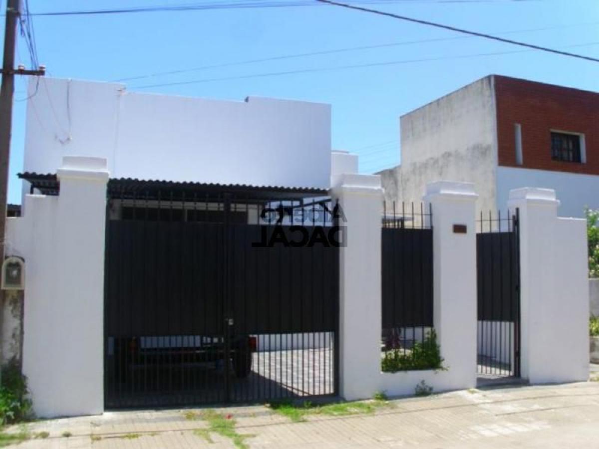 Picture of Home For Sale in La Plata, Buenos Aires, Argentina