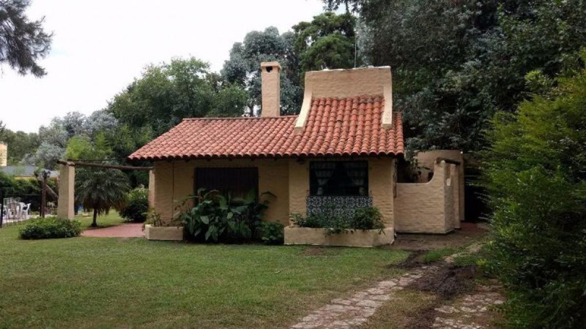 Picture of Home For Sale in Malvinas Argentinas, Buenos Aires, Argentina