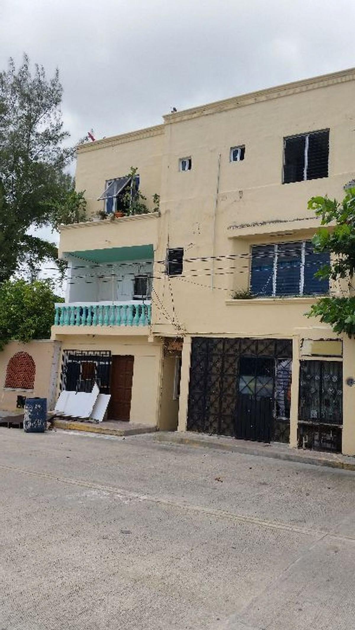 Picture of Apartment Building For Sale in Solidaridad, Quintana Roo, Mexico