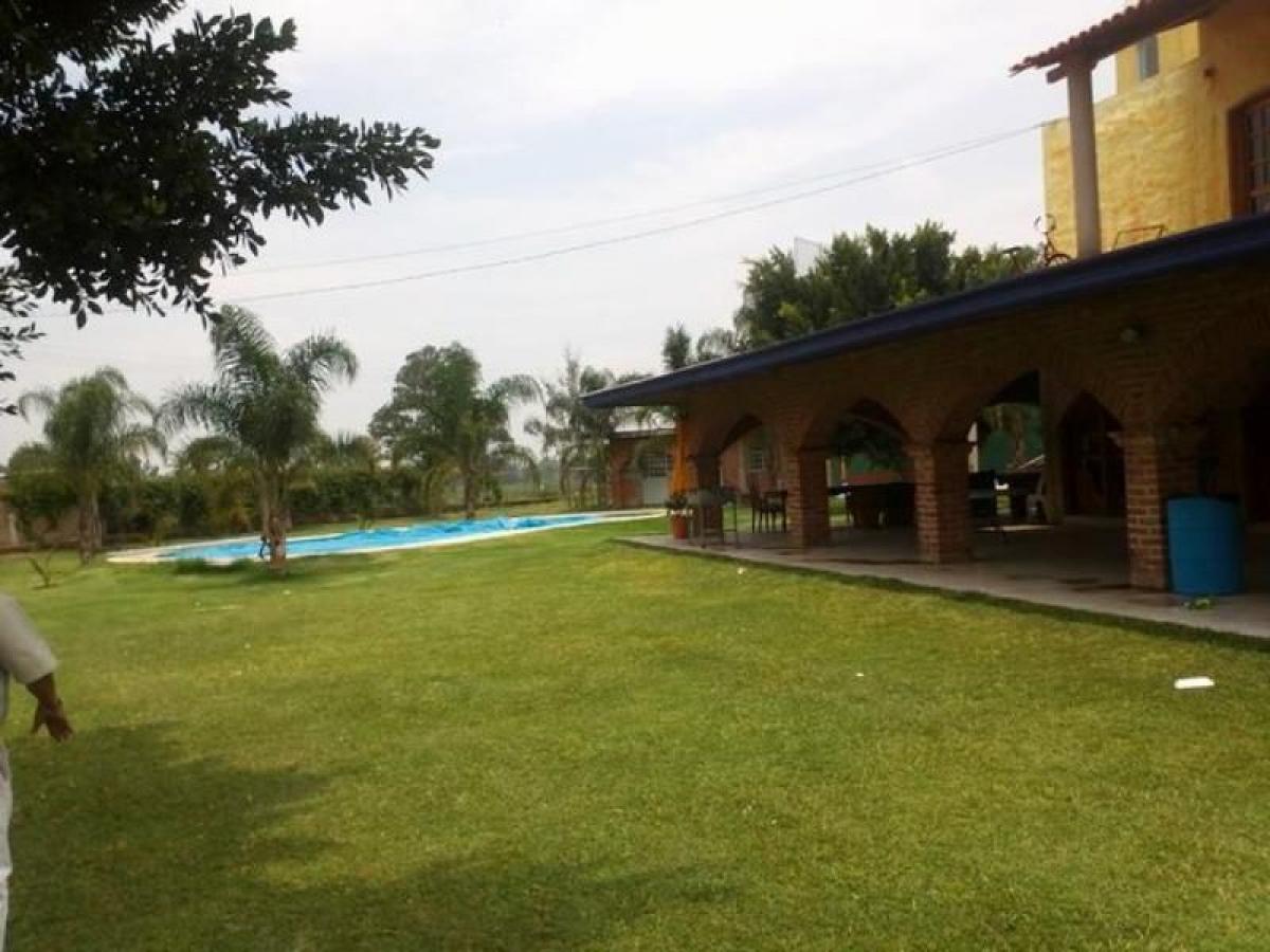 Picture of Residential Land For Sale in San Pedro Tlaquepaque, Jalisco, Mexico