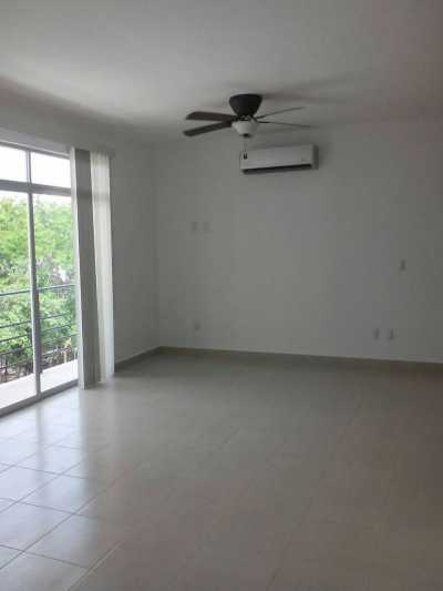 Apartment For Sale in Solidaridad, Mexico