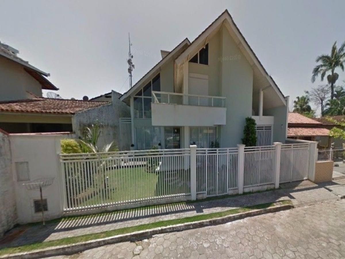 Picture of Home For Sale in Balneario Piçarras, Santa Catarina, Brazil