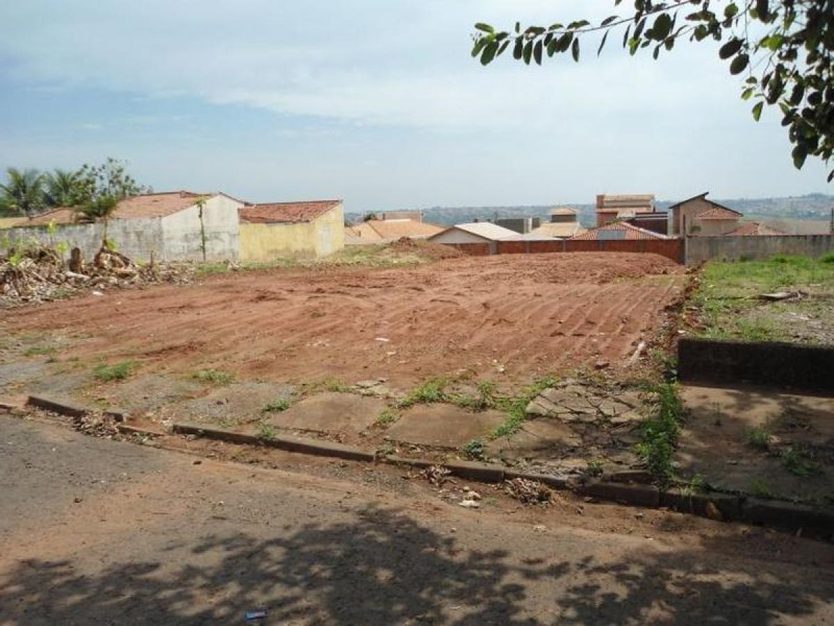 Picture of Residential Land For Sale in Marilia, Sao Paulo, Brazil