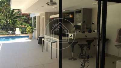 Home For Sale in Niteroi, Brazil