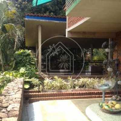 Home For Sale in Niteroi, Brazil