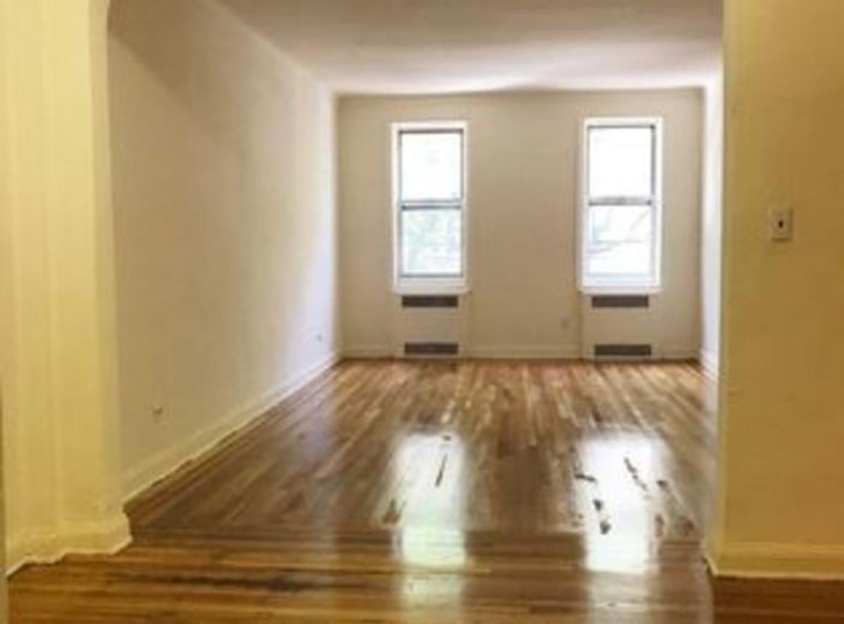 Picture of Home For Rent in Elmhurst, New York, United States