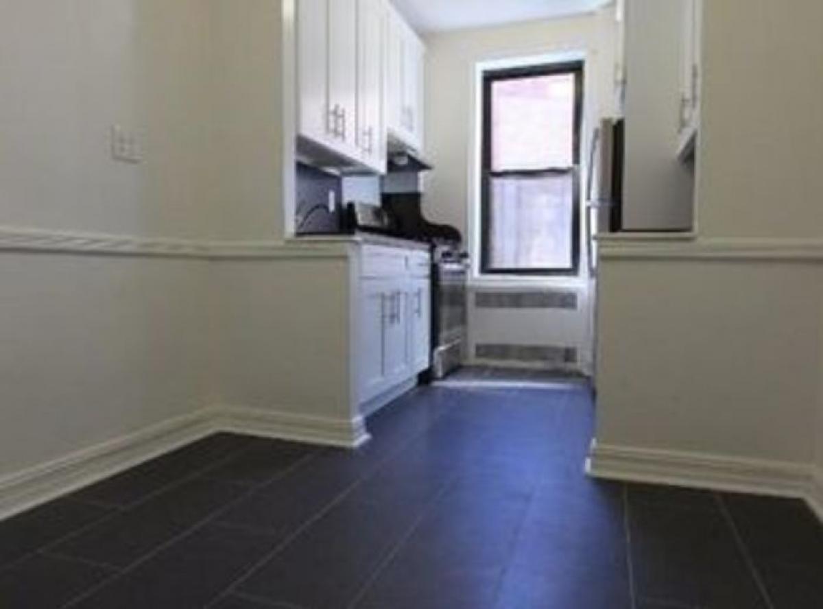 Picture of Home For Rent in Flushing, New York, United States