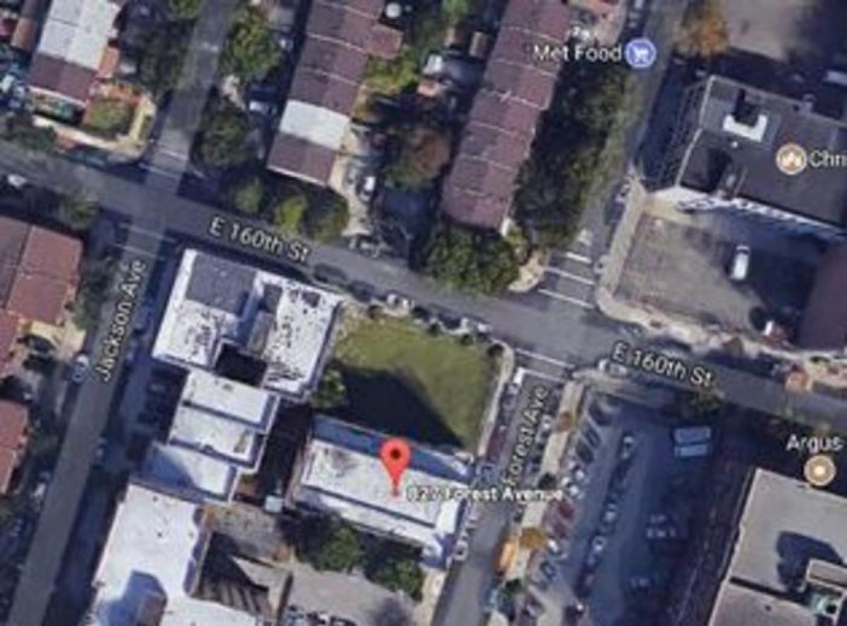 Picture of Residential Land For Sale in Bronx, New York, United States