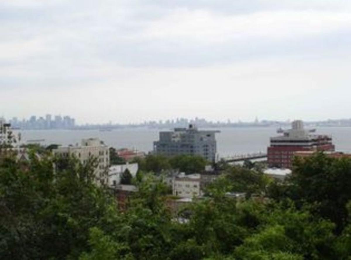 Picture of Residential Land For Sale in Staten Island, New York, United States