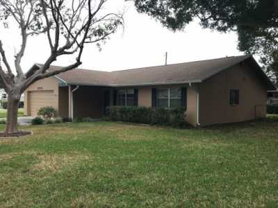 Home For Rent in Seminole, Florida